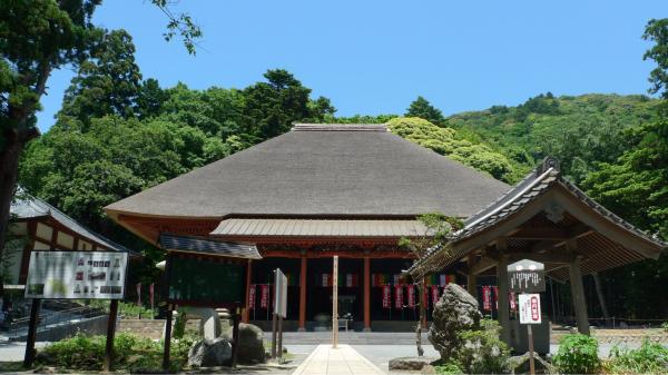 日向薬師本堂